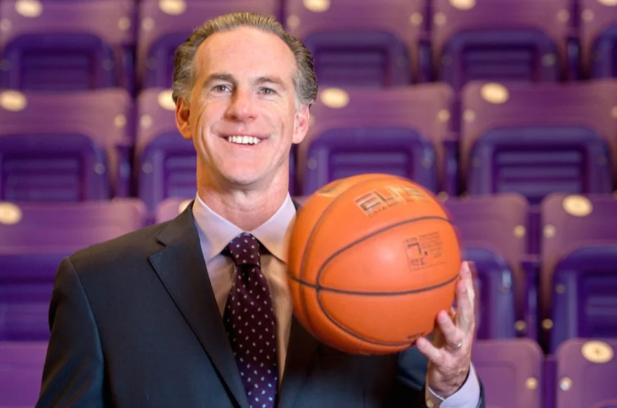 Read more about the article Jamie Dixon Net Worth, Height, Career, Bio/Wiki, Family, Wife, Ethnicity